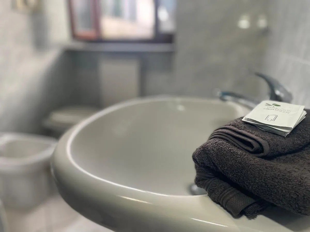 Room Malpensa - Servizio Taxi Mxp 25 Euro Lonate Pozzolo Guest house