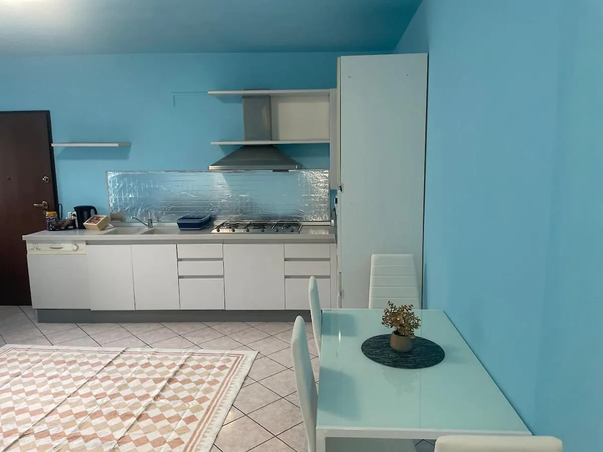 Guest house Room Malpensa - Servizio Taxi Mxp 25 Euro Lonate Pozzolo Italy